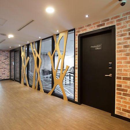 Cinema House Hotel In Busan Dış mekan fotoğraf
