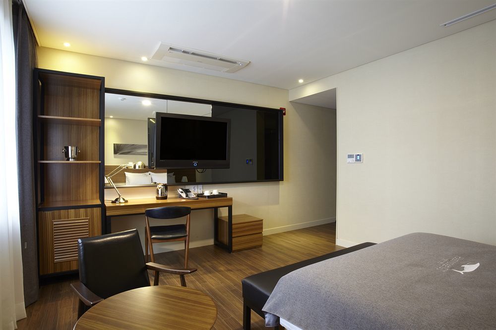 Cinema House Hotel In Busan Dış mekan fotoğraf